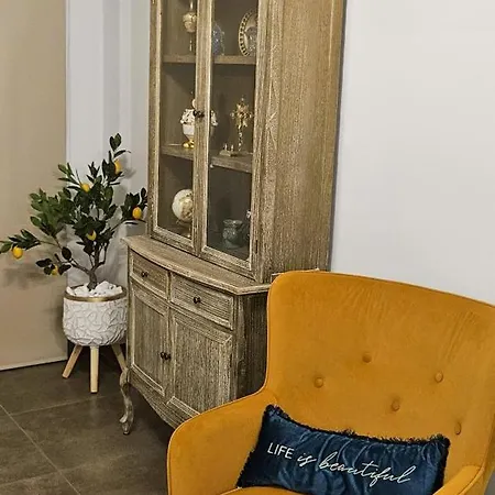 Lemon Tree House Ларнака