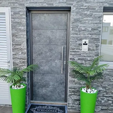 Lemon Tree House Вилла Ларнака