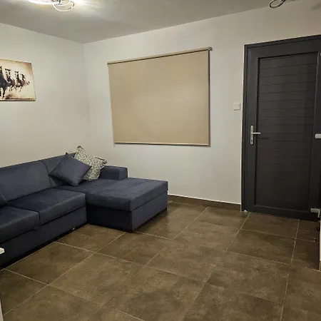 Lemon Tree House Вилла Ларнака