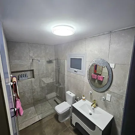 Lemon Tree House Вилла *